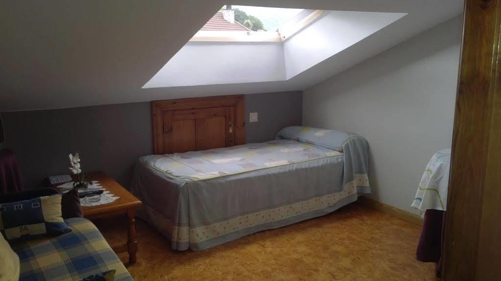 Onís Hotel Los Robles מראה חיצוני תמונה